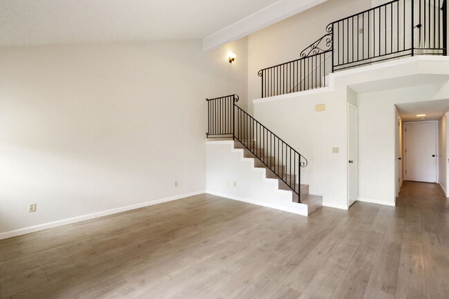 Photo - CUTE MASTER SUITE SURE TO CATCH YOUR ATTENTION IN ELK GROVE