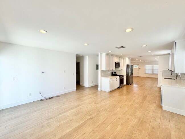 Photo - 5937 Ranchito Ave