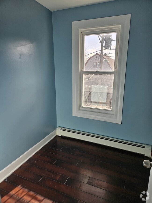 Building Photo - 19 Chapman Pl Unit 19 Chapman Place Rental