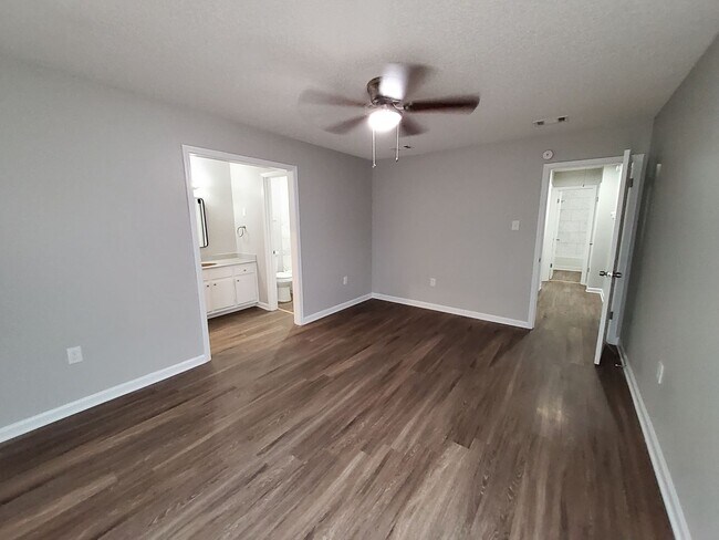 Photo - 5950 Beauvoir Dr