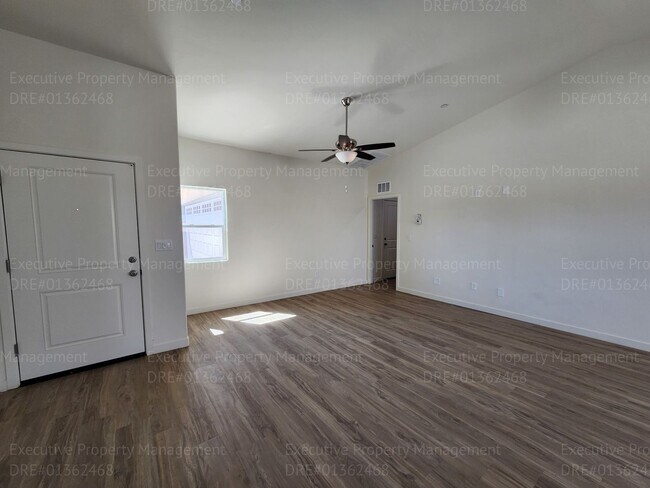 Photo - 8512 Grandy St Unidad B