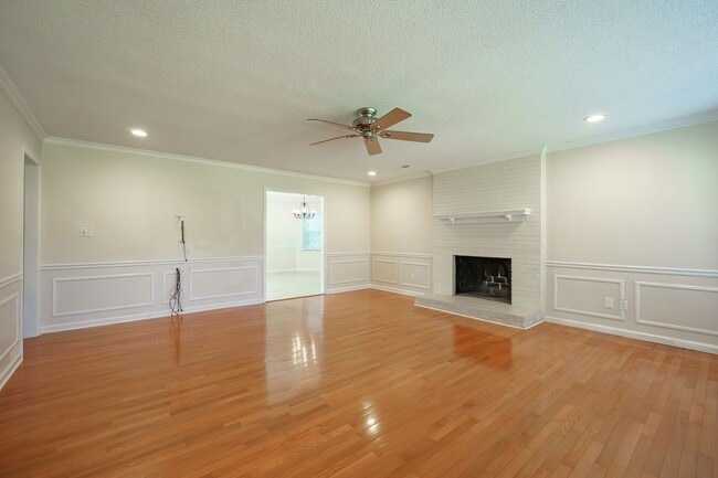 Photo - 5142 Blackberry Ln