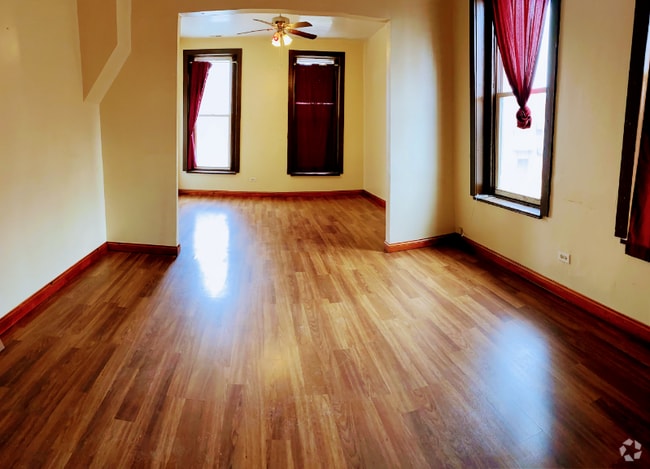 Building Photo - 3662 S Paulina St Rental