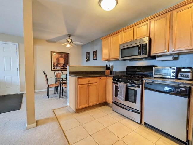 Photo - 159 E Mill St