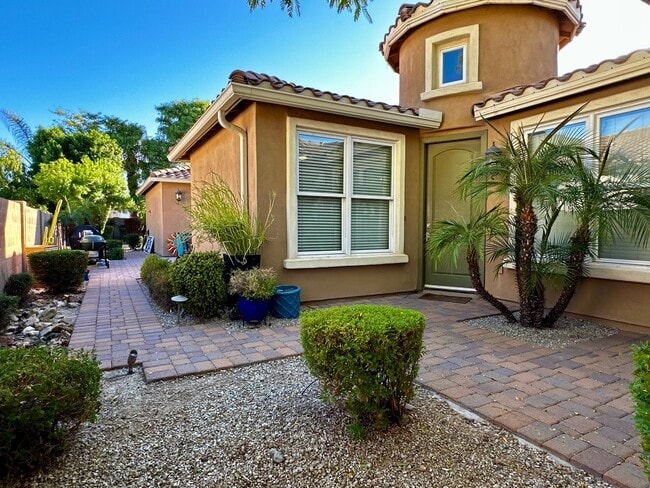 Photo - HIGHLY DESIRABLE AND SPACIOUS HOME FULLY EQUIPPED WITH SOLAR PANELS + LANDSCAPING INCLUDED