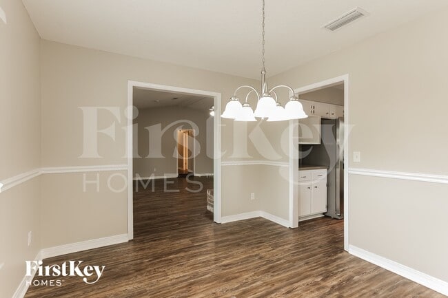 Photo - 800 Driftwood Pl