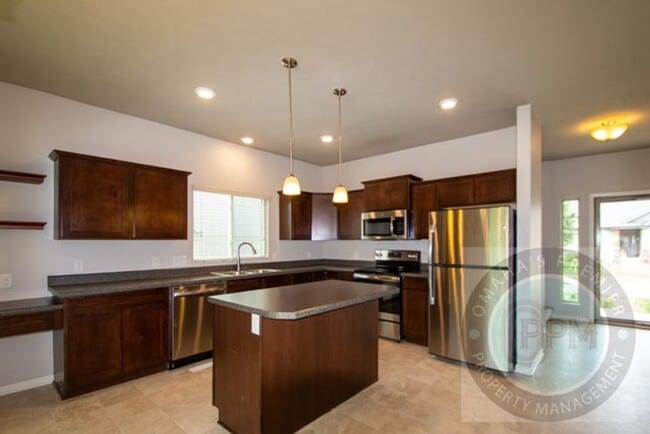 Photo - HUGE 3Bd/3Ba House in Bennington, NE!