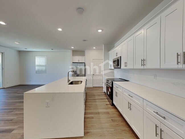 Photo - 11146 Magallanes St