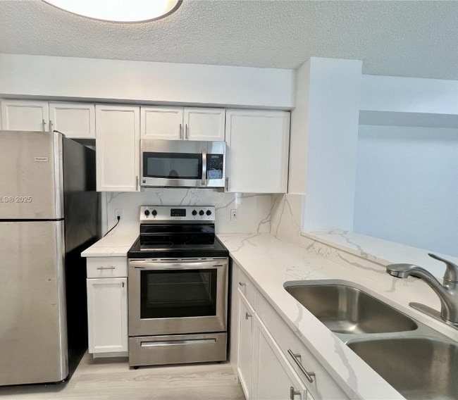 Photo - 650 S Park Rd Unidad 14-10