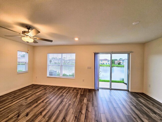 Photo - Charming 3-Bedroom Home with Lake Views in...