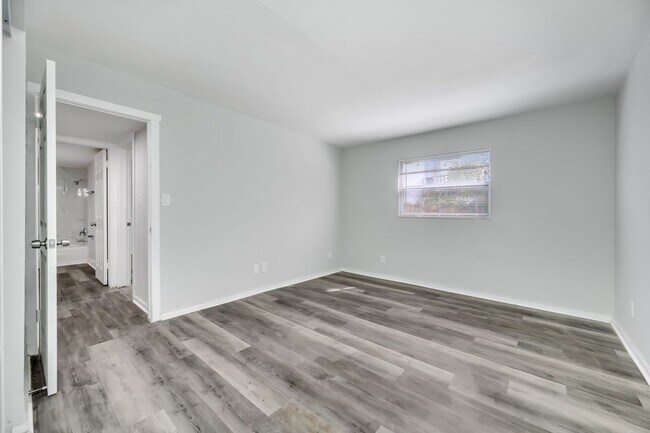 Photo - 1259 Franklin St