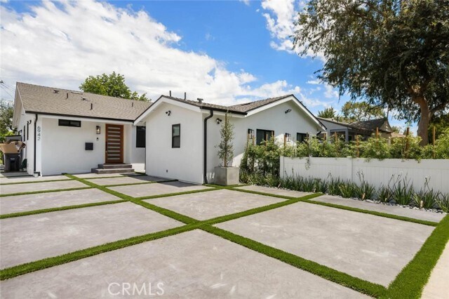 Photo - 6942 Wystone Ave