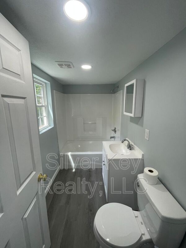 Photo - 154 S Jackson St Unit C