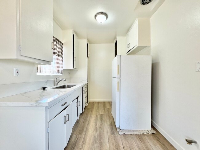 Photo - 5625 W Jefferson Blvd Unidad 1