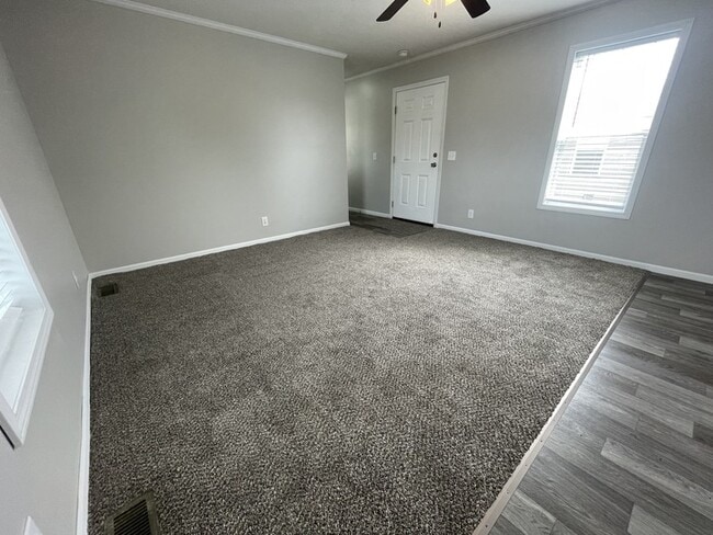 Photo - 38017 Chilver Ave