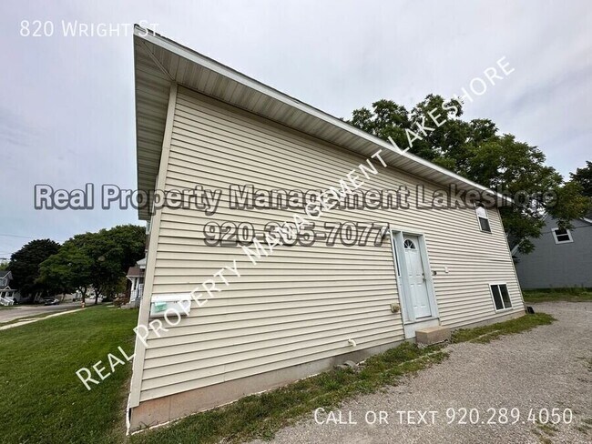 820 Wright St