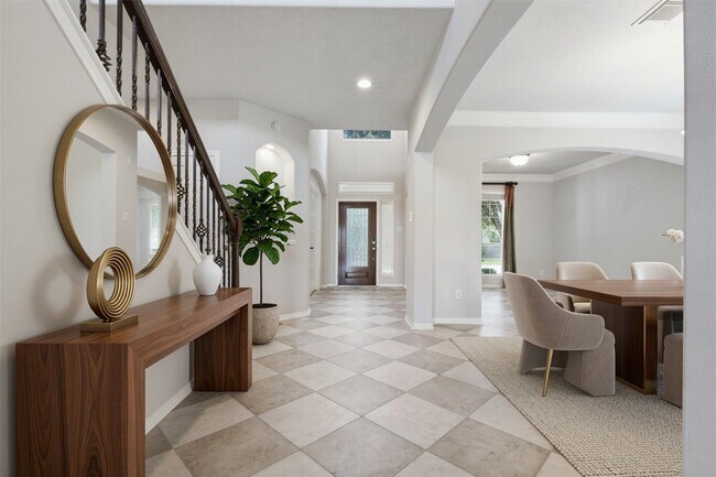 21811 Honeysuckle Grove Ln