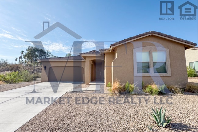 Building Photo - 2Bed/2Bath Gated Turnkey Home in Wickenburg! Ready for Immediate Move-In! -- 4 CAR GARAGE!