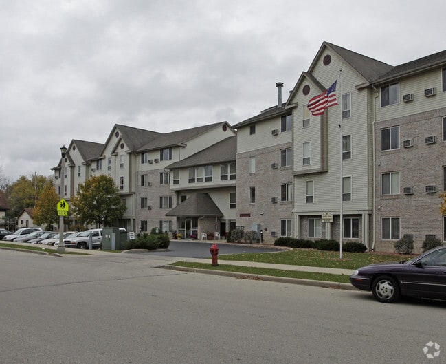 Mill Pond Senior Apartments 55+ For Rent in Menomonee Falls, WI