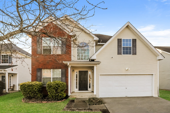 Bright and Spacious Home - Bright and Spacious Home