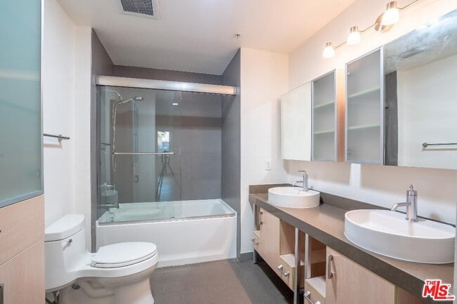 Photo - 1234 Wilshire Blvd Unidad 203