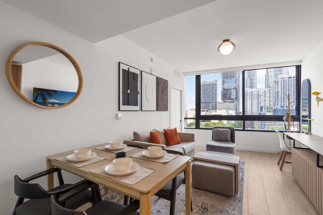 Building Photo - 225 N Miami Ave Unit ID1372964P