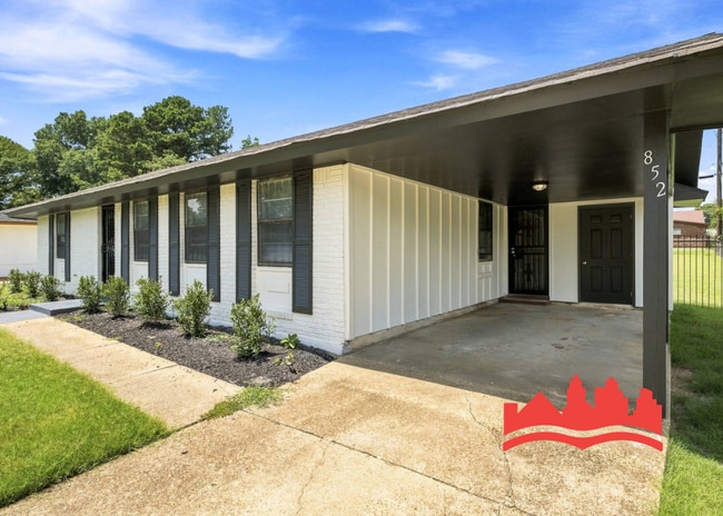 Photo - 852 Parkrose Rd