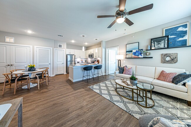 Photo - Hawthorne at Bay Forest Apartments