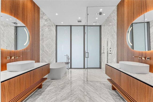 Photo - 5 Grove Isle Dr Unidad 303