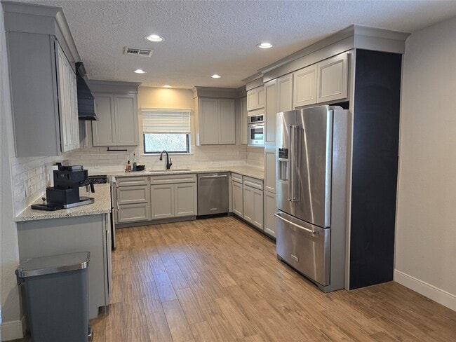 Photo - 19103 Whitewood Dr