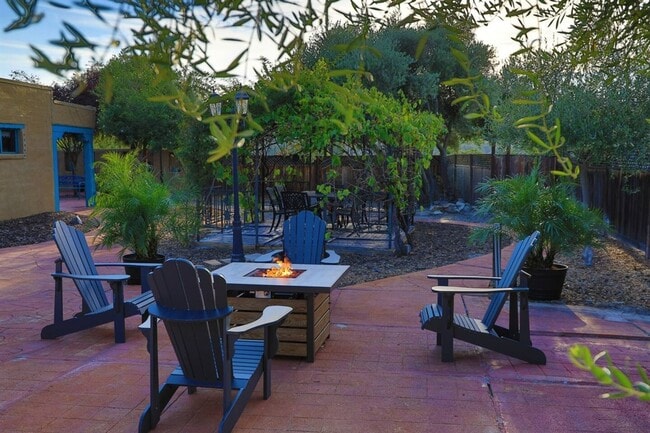 Photo - Garcia House: Fully Furnished, Wonderful Hot Tub, Spacious Fenced Outdoor Area, Pet-Friendly too!