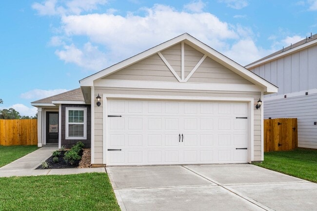 Building Photo - 15830 Berry Hl Dr Rental
