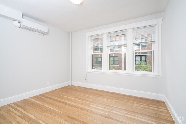 Building Photo - 20 Forest St Unit 22 Rental