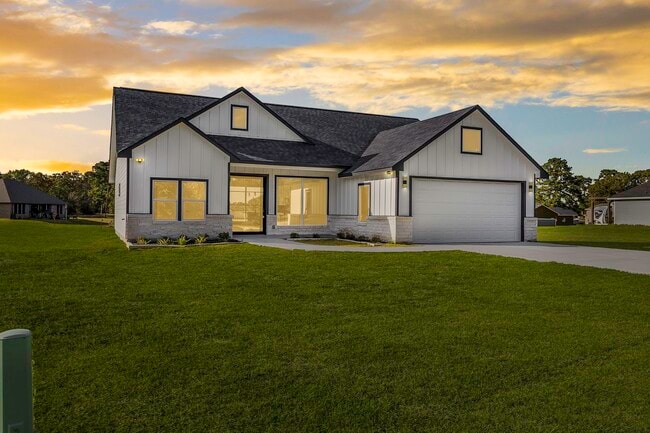 Building Photo - 42 Meadow Lake Dr