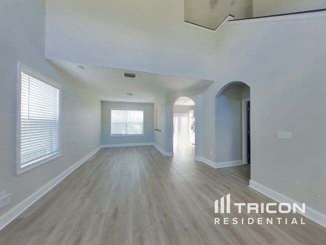 Photo - 10031 Landport Way