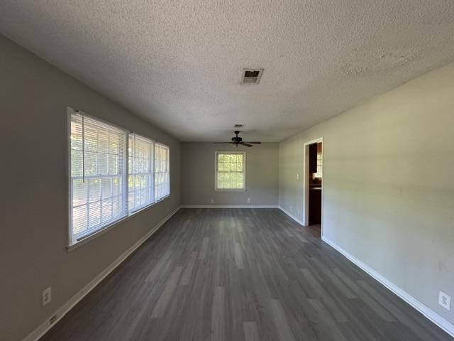 Photo - 2534 Huntington Dr