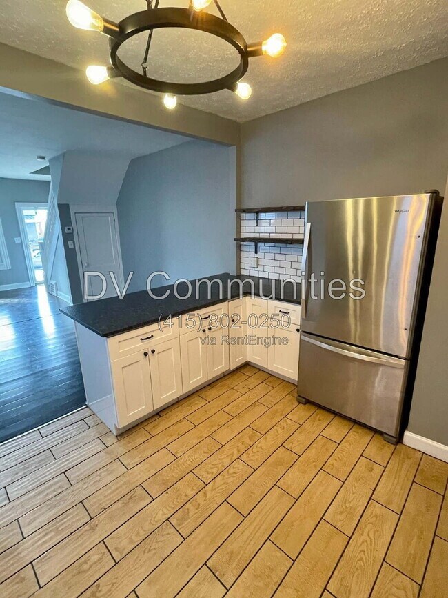 Photo - 1335 W 61st St Unit 2