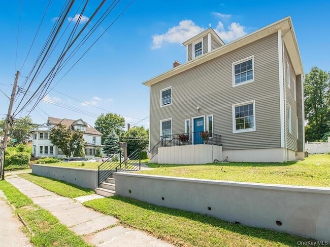 Building Photo - 70 Normandy Rd