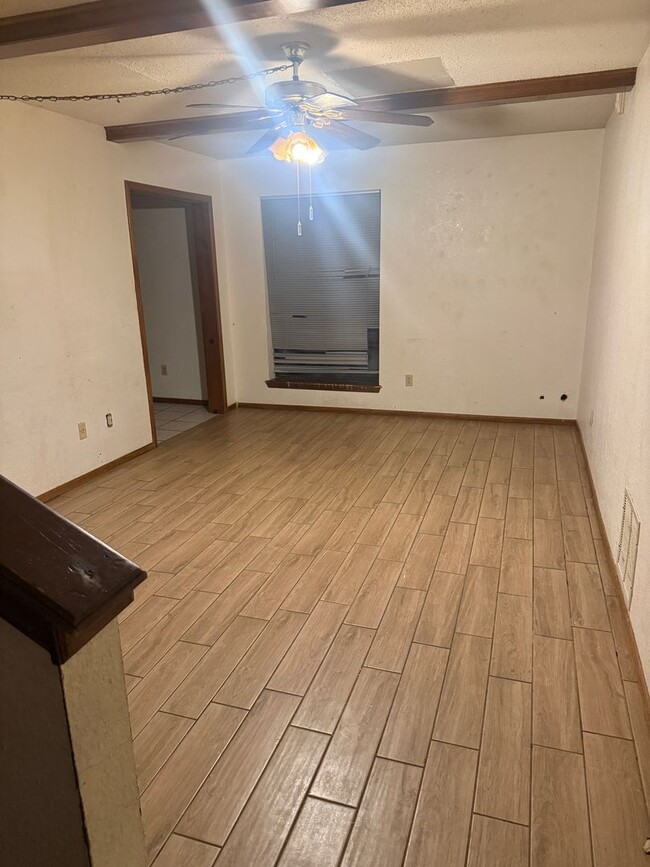 Photo - 1166 N Eagle Ln