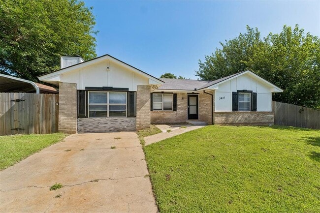 Building Photo - 3401 E Noble Dr