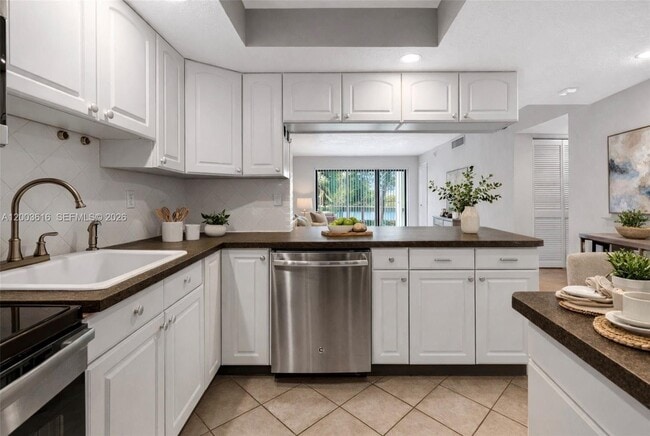 Photo - 2322 S Cypress Bend Dr Unit 311