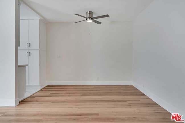 Photo - 220 S Gale Dr Unit 8