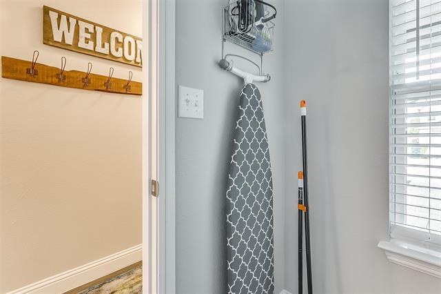Photo - 3813 Huntington Dr