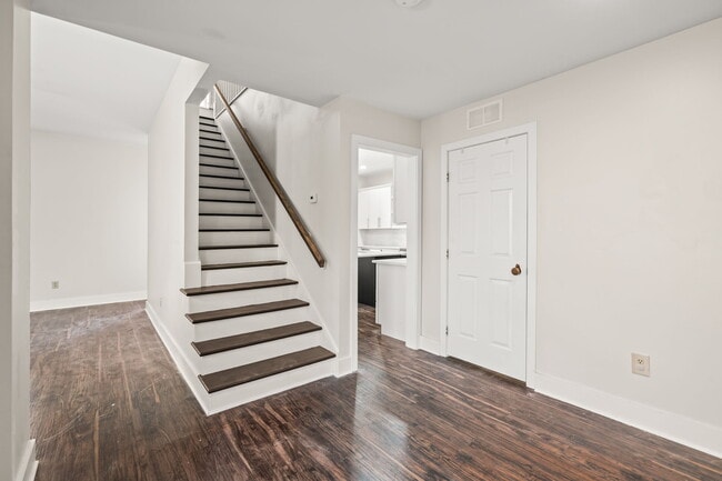 Photo - 80 Green St