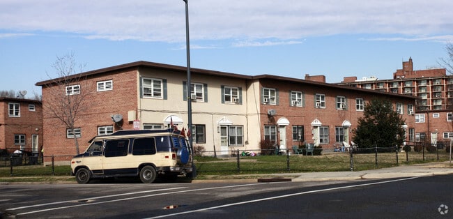 Photo - Greenleaf Gardens