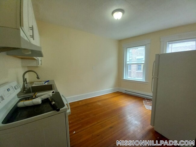 Building Photo - 883 Huntington Ave Unit 7