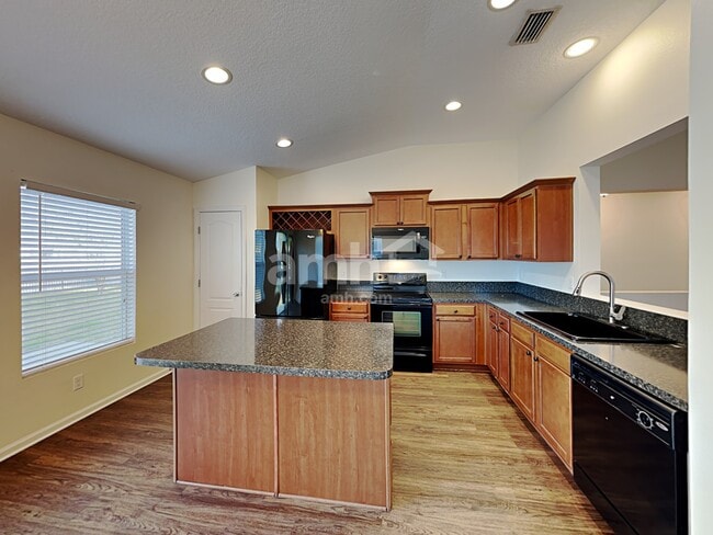 Photo - 196 Straw Pond Way