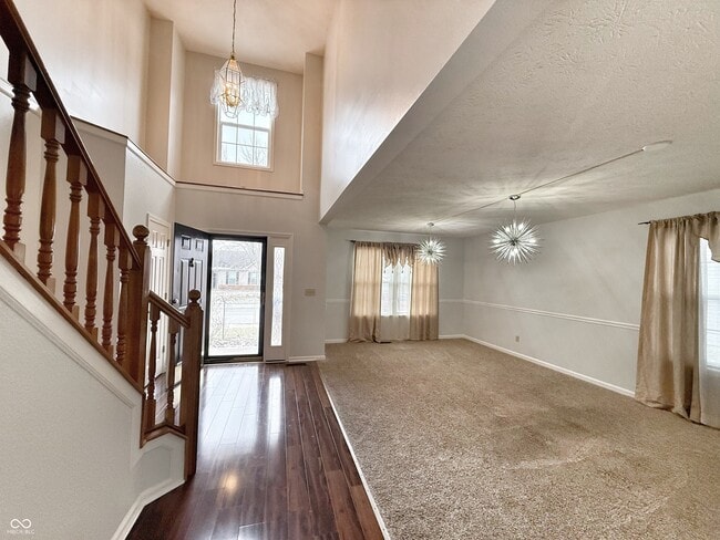 Photo - 878 Woodgate Ln