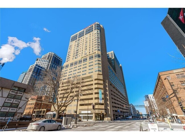 Building Photo - 431 S 7th St Unit 2704 Rental