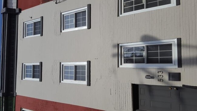Photo - 533 N 33rd St